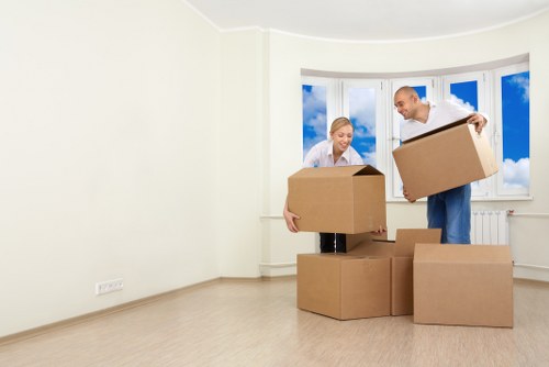 Local moving truck for flats and homes near Stockwell